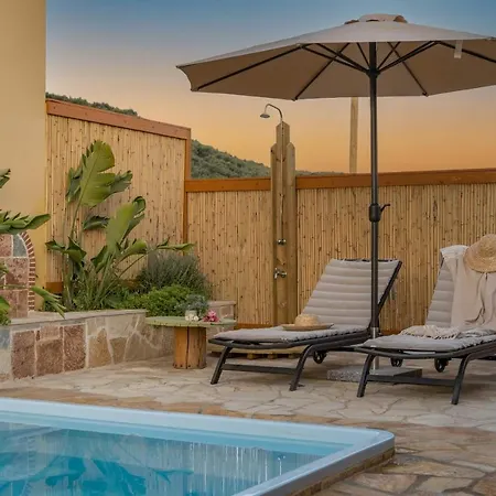 بيت للعطل Kanela اليكاناس