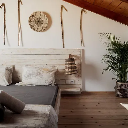 Kanela بيت للعطل اليكاناس