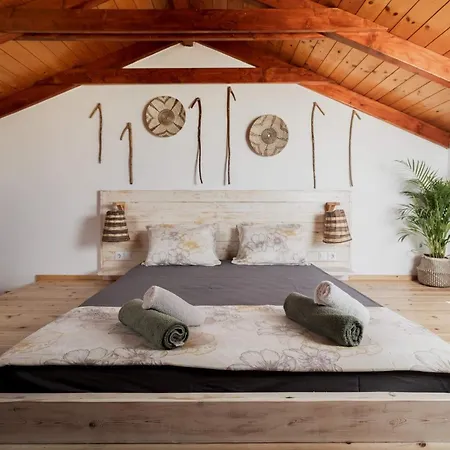 Kanela بيت للعطل اليكاناس